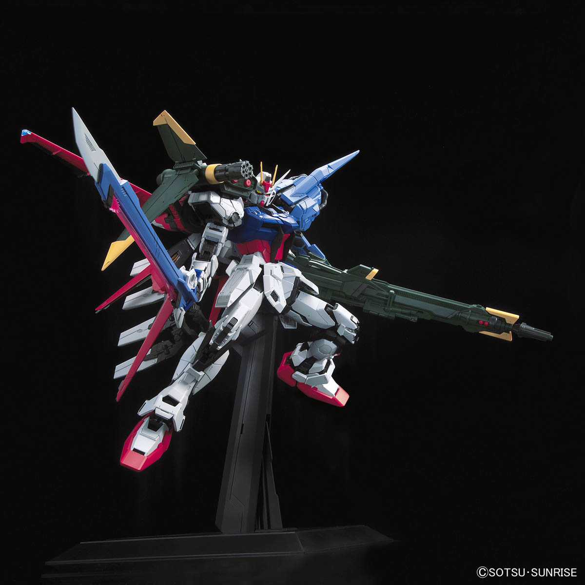 Bandai 1/60 PG Perfect Strike Gundam (Mobile Suit Gundam SEED