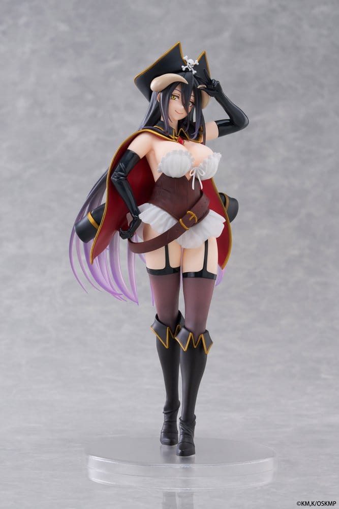 Taito Coreful Albedo Pirate Ver. - tampak depan dengan kostum bajak laut