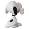 UDF Series 20 Snoopy with Bone (Peanuts) Additional Thumbnail 1
