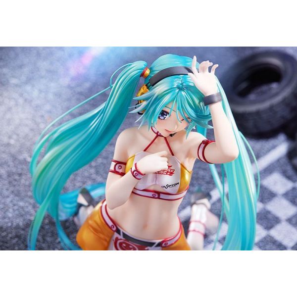 Racing Miku 2010 Ver. Art by Kentaro Yabuki 1/7 Scale Statue (Hatsune Miku GT Project) Additional Image 8