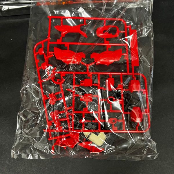 [Damaged] HG Gouf Crimson Custom (Gundam Breaker Battlogue) Additional Image 1