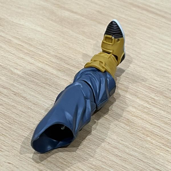 [Damaged/For Parts or Repair Only] S.H. Figuarts Super Saiyan Trunks (The Boy From The Future Ver.) (Dragon Ball Z) Additional Image 3