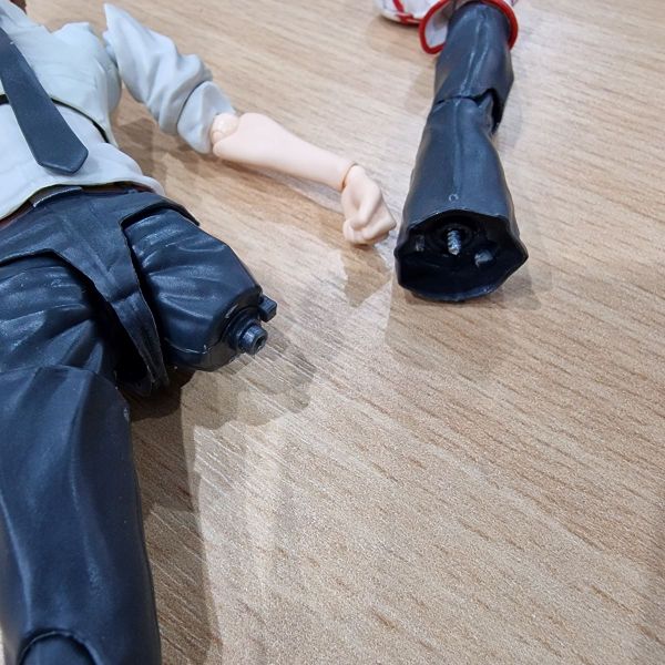 [For Parts Only] S.H. Figuarts Denji (Chainsaw Man) (Left Leg Broken) Additional Image 2