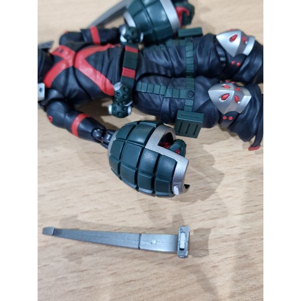 [Damaged] S.H. Figuarts Katsuki Bakugo (My Hero Academia) Additional Image 1