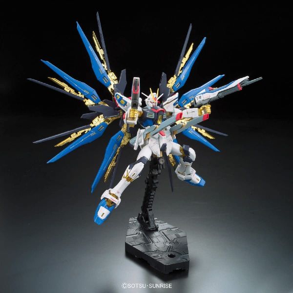 RG Strike Freedom Gundam (Gundam SEED Destiny) Additional Image 1