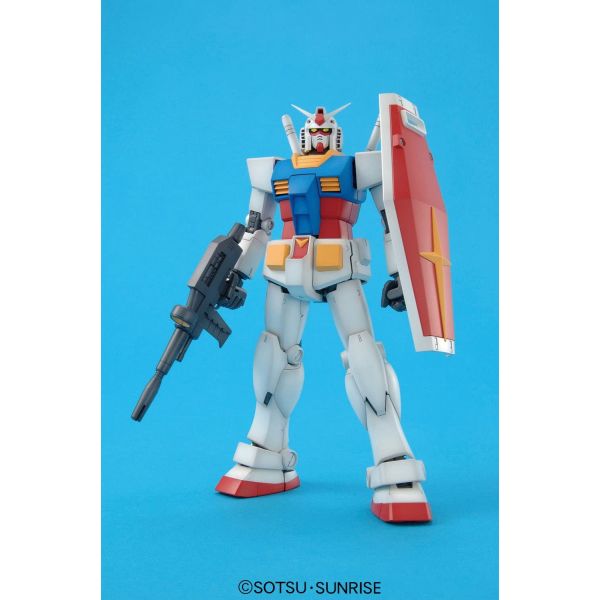 MG RX-78-2 Gundam Ver 2.0 (Mobile Suit Gundam) Image