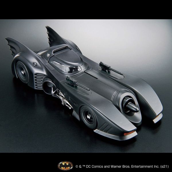 Batmobile 1/35 Scale Model Kit (Batman 1989 Ver.) Image