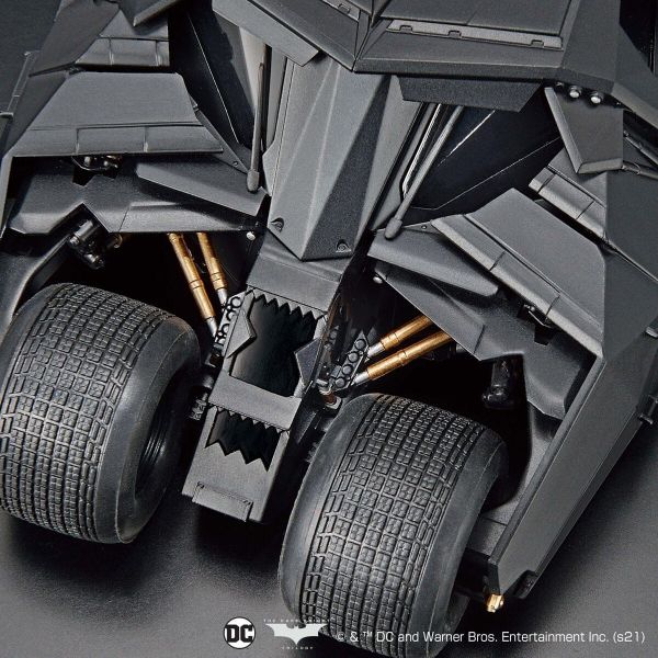 Batmobile 1/35 Scale Model Kit (Batman Begins Ver.) Image