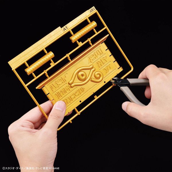 ULTIMAGEAR Millennium Puzzle Storage Box Gold Sarcophagus (Yu-Gi-Oh!) Image