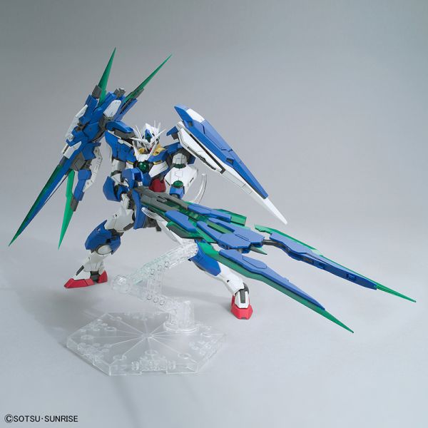 MG 00 Qan[T] Full Saber (Mobile Suit Gundam 00V Senki) Additional Image 3