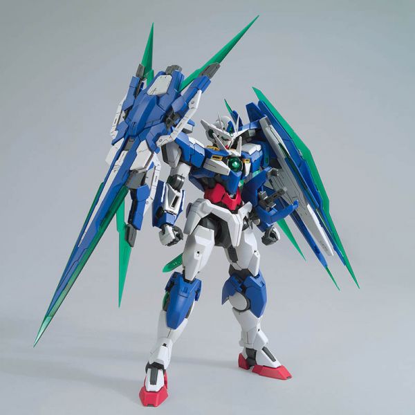 MG 00 Qan[T] Full Saber (Mobile Suit Gundam 00V Senki) Main Image