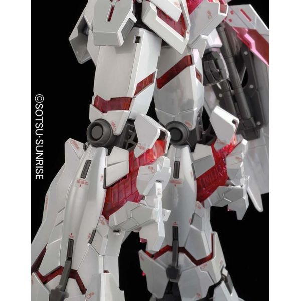 MG RX-0 Unicorn Gundam Ver.Ka Titanium Finish 1/100 (Gundam UC Unicorn) Additional Image 4