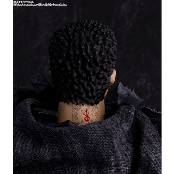 S.H. Figuarts Guts (Berserker Armor) (Berserk) Additional Image 4