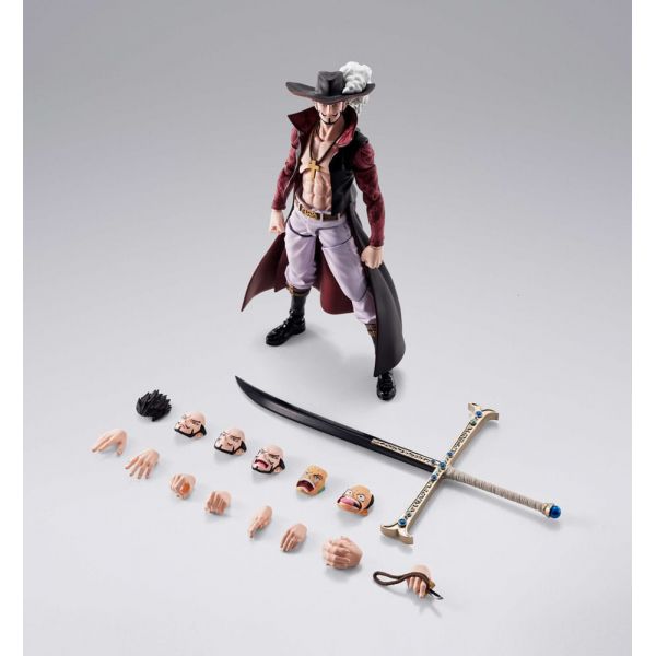 S.H. Figuarts Dracule Mihawk Hawkeye (One Piece) Additional Image 7