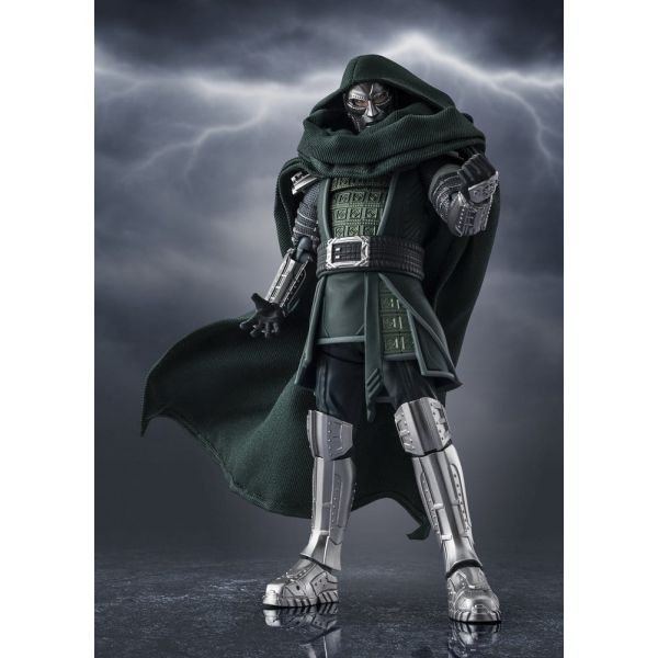 S.H.Figuarts Doctor Doom (Marvel: Avengers: Doomsday) Additional Image 1