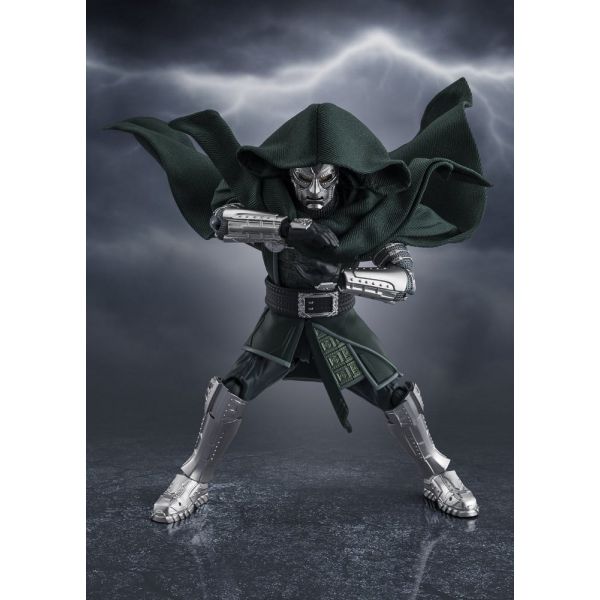 S.H.Figuarts Doctor Doom (Marvel: Avengers: Doomsday) Additional Image 3