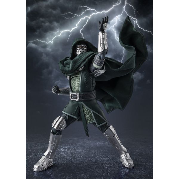 S.H.Figuarts Doctor Doom (Marvel: Avengers: Doomsday) Additional Image 4