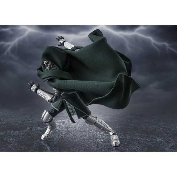 S.H.Figuarts Doctor Doom (Marvel: Avengers: Doomsday) Additional Image 5