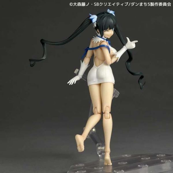 Revoltech Hestia (Is It Wrong to Try to Pick Up Girls in a Dungeon?) Additional Image 1