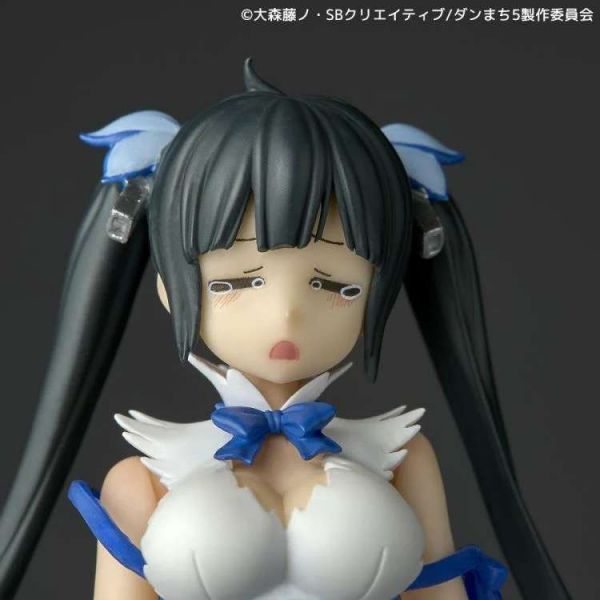 Revoltech Hestia (Is It Wrong to Try to Pick Up Girls in a Dungeon?) Additional Image 6