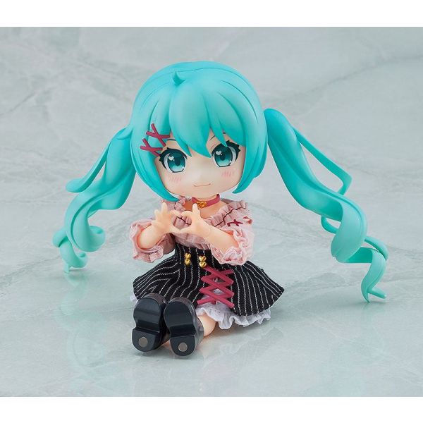 Nendoroid Doll Hatsune Miku: Date Outfit Ver. (Vocaloid) Additional Image 4