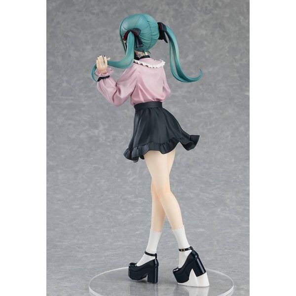 POP UP PARADE Hatsune Miku: The Vampire Ver. L (Character Vocal Series 01: Hatsune Miku) Additional Image 2