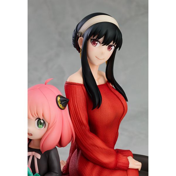Anya & Yor Statue (Spy x Family) Additional Image 3