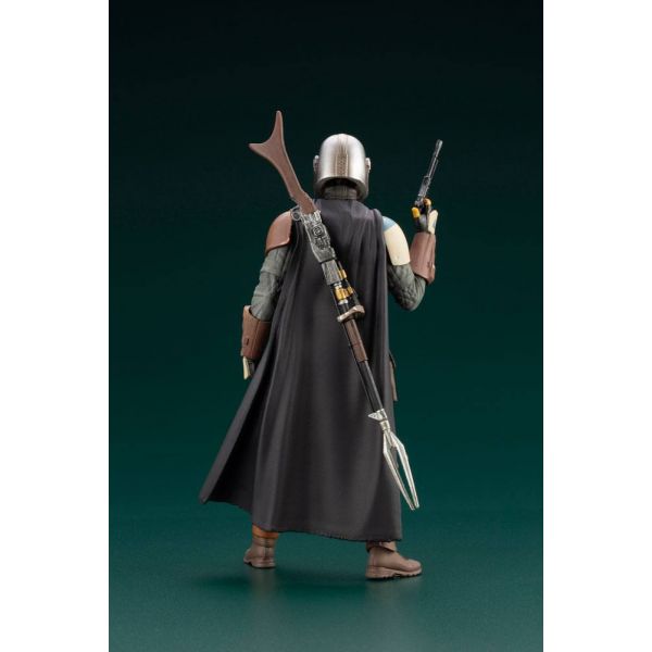 Mandalorian - ARTFX+  1/10 Scale Statue Reissue (Star Wars The Mandalorian) Additional Image 2