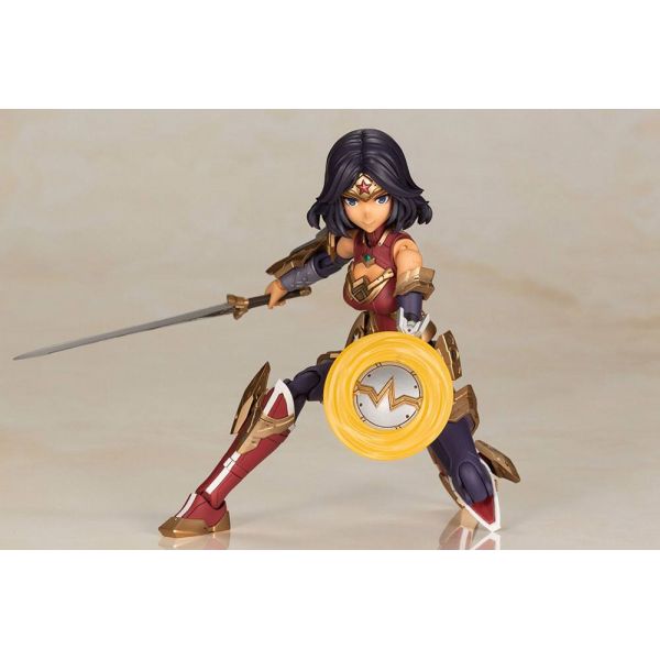 Wonder Woman Humikane Shimada Ver. - Cross Frame Girl Plastic Model Kit (Wonder Woman) Image