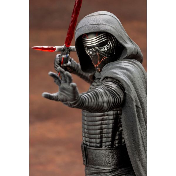 ARTFX+ Kylo Ren Statue (Star Wars Episode IX) Additional Image 5