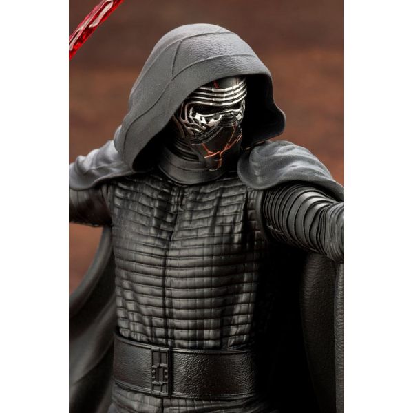 ARTFX+ Kylo Ren Statue (Star Wars Episode IX) Additional Image 6