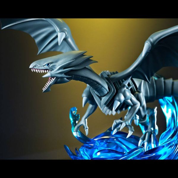 Blue Eyes White Dragon (Yu-Gi-Oh! Duel Monsters) Additional Image 4