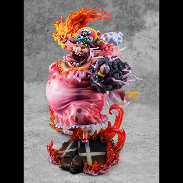 P.O.P Great Pirate Big Mom Charlotte Linlin Statue (One Piece) Additional Image 1