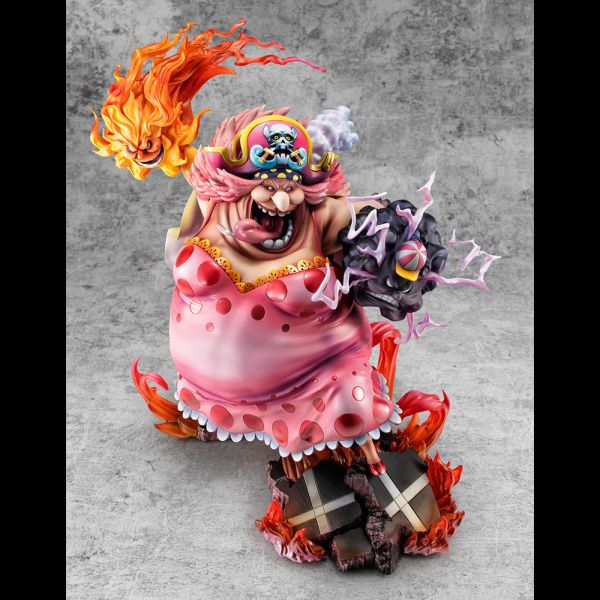 P.O.P Great Pirate Big Mom Charlotte Linlin Statue (One Piece) Additional Image 2
