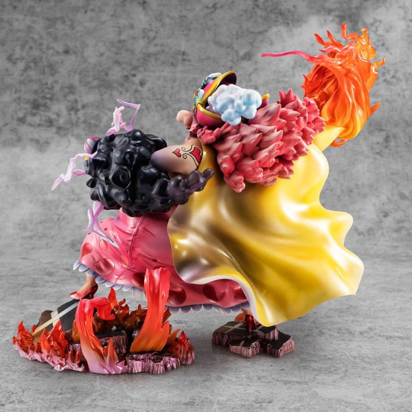 P.O.P Great Pirate Big Mom Charlotte Linlin Statue (One Piece) Additional Image 4