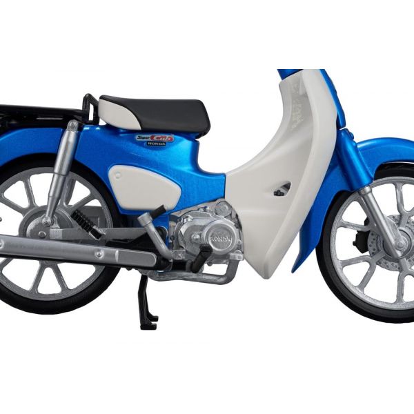 Honda Kaitanics Super Cub 110 Glint Wave Blue Metalic Additional Image 2