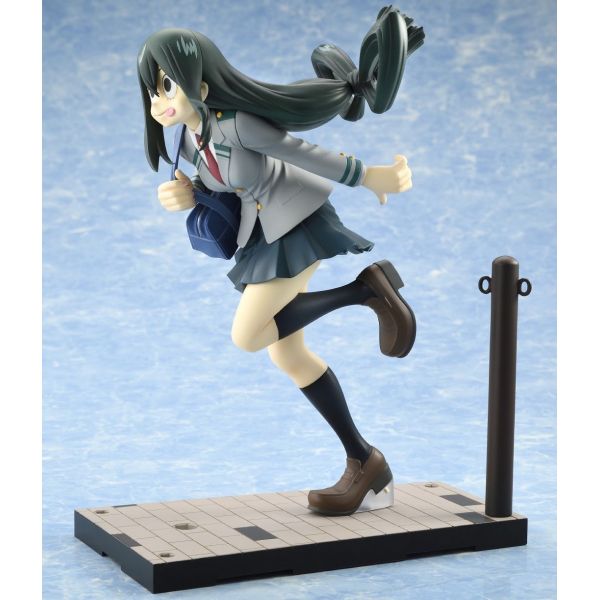 Tsuyu Asui School Uniform Ver. Connect Collection Figure (My Hero Academia) Image