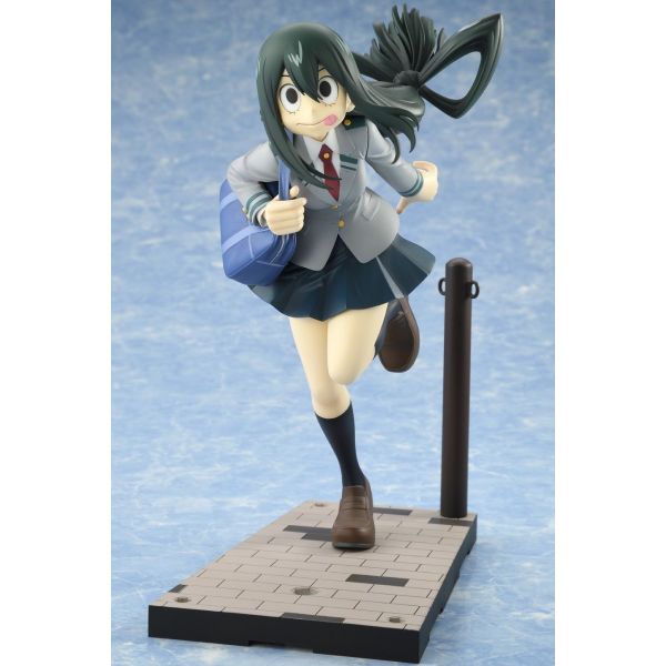 Tsuyu Asui School Uniform Ver. Connect Collection Figure (My Hero Academia) Image