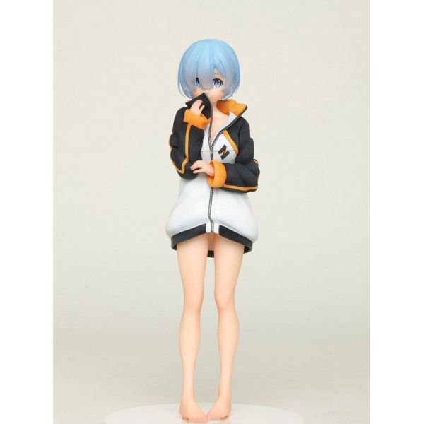 Precious Figure Rem ~ Subaru-kun's Jersey Version (Re:Zero - Starting Life in Another World) Additional Image 4
