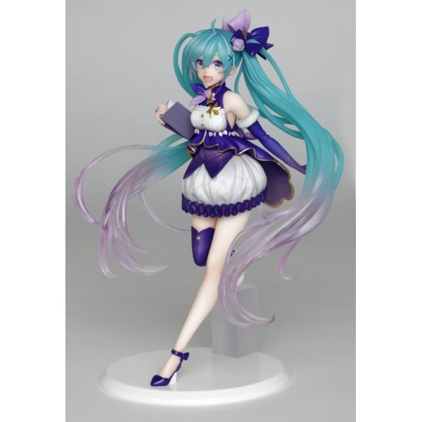 Hatsune Miku 3rd Season Winter Ver. Statue Image