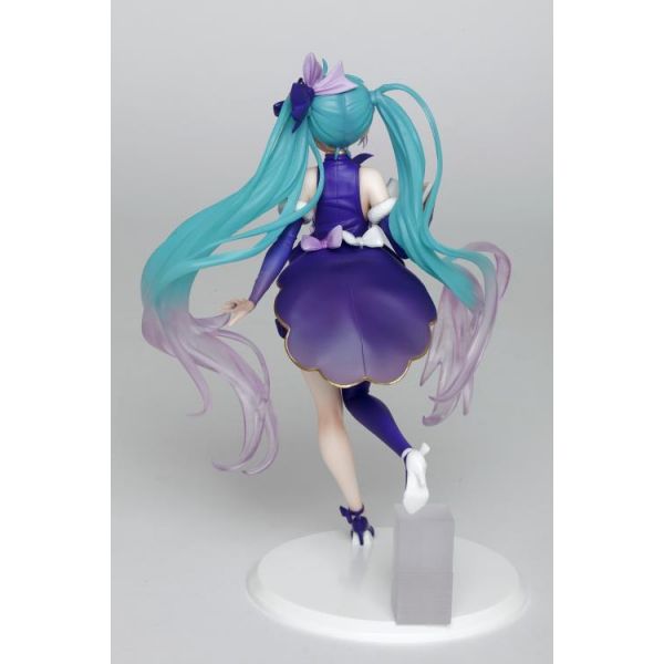 Hatsune Miku 3rd Season Winter Ver. Statue Image