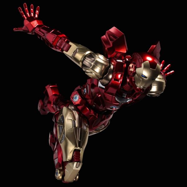 Fighting Armor Iron Man Image