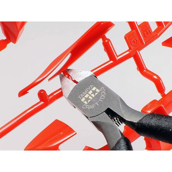 Tamiya Sharp Pointed Side Cutter (No. 035) Additional Image 3