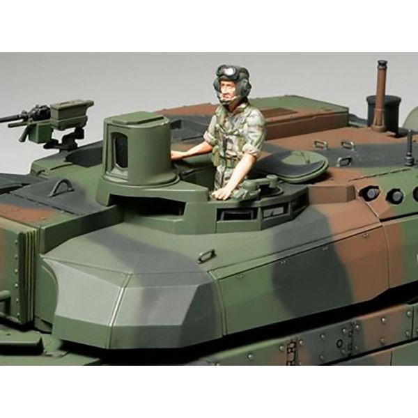 FRENCH MAIN BATTLE TANK - LECLERC SERIES 2 Additional Image 1