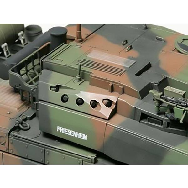 FRENCH MAIN BATTLE TANK - LECLERC SERIES 2 Additional Image 2