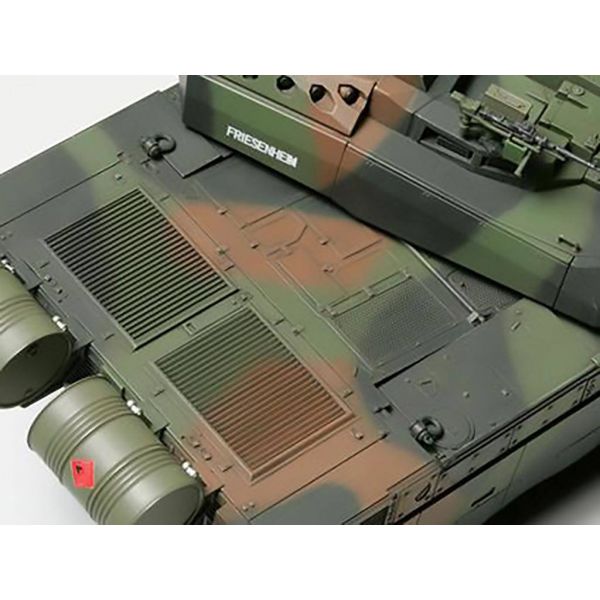 FRENCH MAIN BATTLE TANK - LECLERC SERIES 2 Additional Image 3