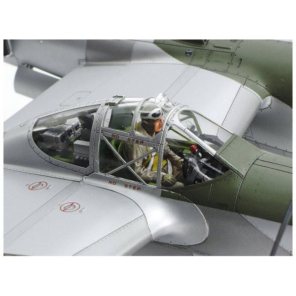 1/48 Lockheed P-38 J Lightning Additional Image 3