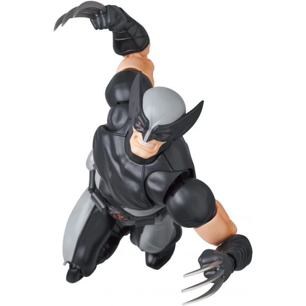 MAFEX Wolverine Additional Image 3