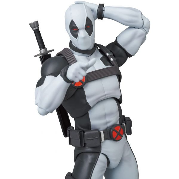 MAFEX Deadpool Additional Image 2