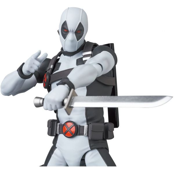 MAFEX Deadpool Additional Image 3